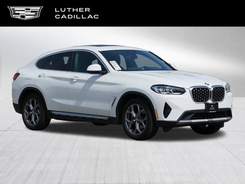 Used 2023 BMW X4 xDrive30i w/ Convenience Package image 1
