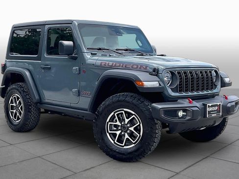 Used 2025 Jeep Wrangler Rubicon w/ Safety Group AWD/4WD image 3
