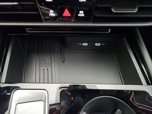New 2026 Volkswagen Atlas SE FWD image 24
