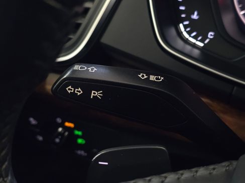 Used 2018 Audi Q5 2.0T Premium Plus w/ Premium Plus Package image 44