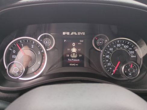 Used 2024 RAM 2500 Big Horn image 32