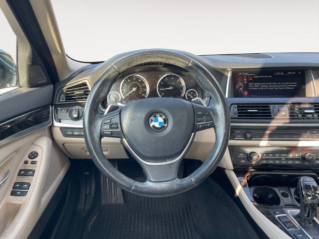 Used 2016 BMW 528i xDrive Sedan AWD/4WD image 12
