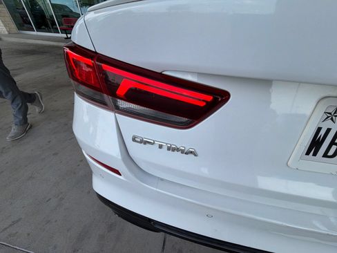 Used 2019 Kia Optima S w/ S Panoramic Sunroof Package FWD image 16