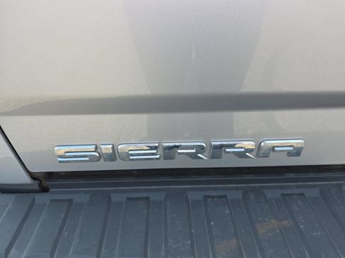 Used 2015 GMC Sierra 1500 SLE w/ SLE Value Package AWD/4WD image 38