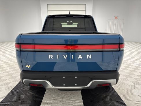Used 2023 Rivian R1T Adventure image 4