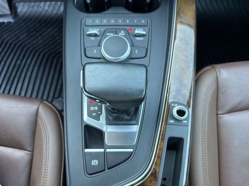 Used 2018 Audi A4 2.0T Premium w/ Convenience Package image 15