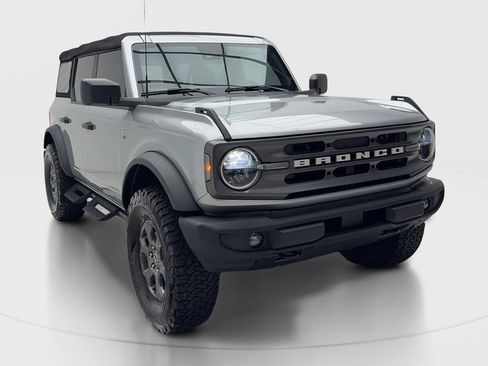 Used 2023 Ford Bronco Big Bend AWD/4WD image 2