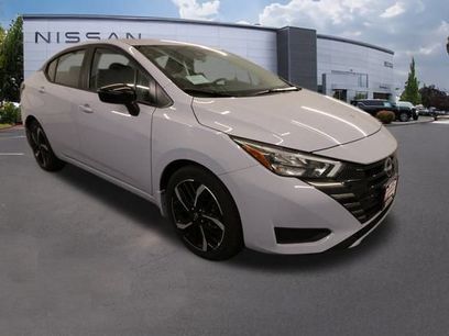 New 2025 Nissan Versa SR w/ Electronics Package