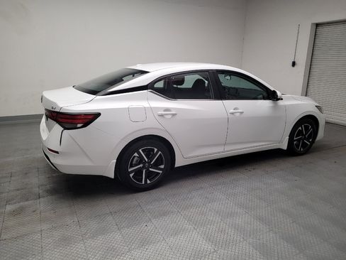 Used 2024 Nissan Sentra SV FWD image 10