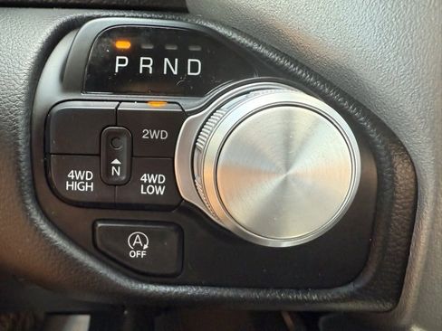 Used 2024 RAM 1500 Laramie image 31