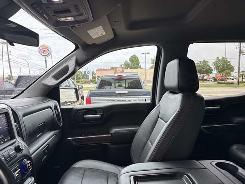 Used 2021 Chevrolet Silverado 1500 LT Trail Boss w/ Convenience Package II AWD/4WD image 18