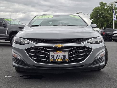 Used 2023 Chevrolet Malibu LT FWD image 2