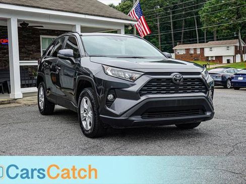 Used 2020 Toyota RAV4 XLE w/ Convenience Package FWD image 10