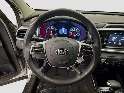 Used 2019 Kia Sorento AWD image 10