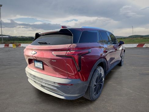 Used 2024 Chevrolet Blazer EV LT AWD/4WD image 3