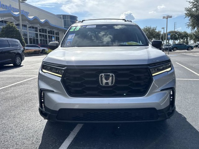 Certified 2023 Honda Pilot Sport image 9