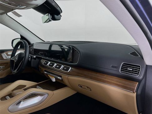 New 2026 Mercedes-Benz GLS 450 4MATIC image 26