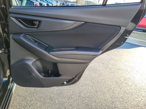 Certified 2023 Subaru Crosstrek 2.0i image 19