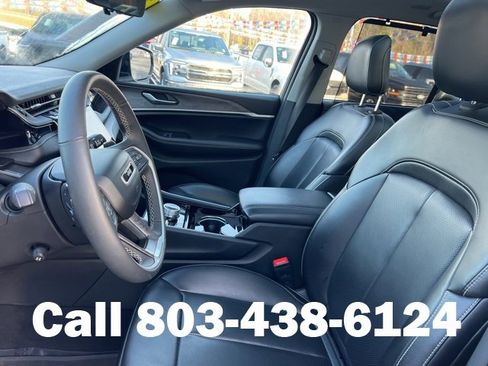 Used 2023 Jeep Grand Cherokee 4WD 4xe w/ Luxury Tech Group II image 7