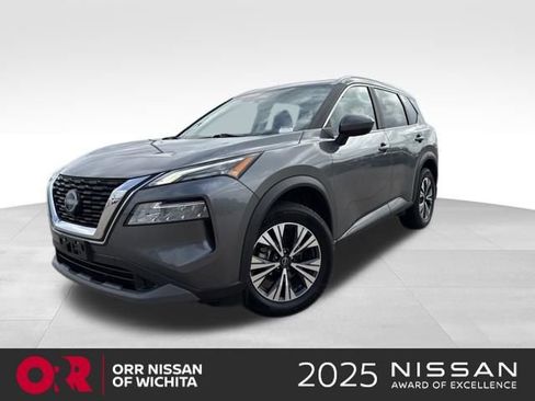 Used 2023 Nissan Rogue SV w/ SV Premium B Package FWD image 1
