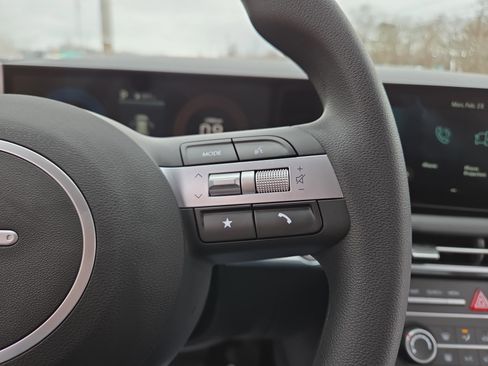 New 2026 Hyundai Tucson SE image 19