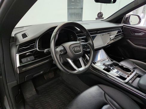 Used 2019 Audi Q8 Premium Plus w/ Premium Plus AWD/4WD image 13