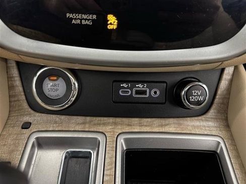 Used 2021 Nissan Murano SV w/ SV Special Edition Package FWD image 32