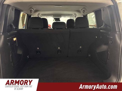 Used 2023 Jeep Renegade Latitude image 28