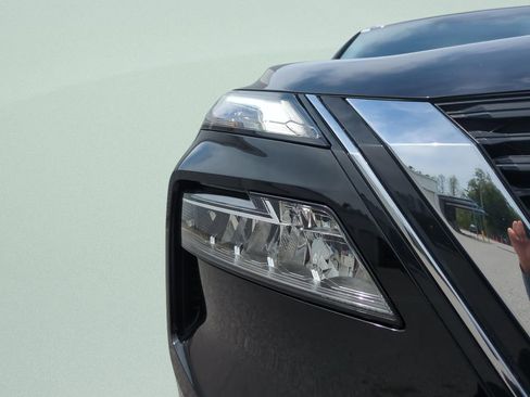 Certified 2023 Nissan Rogue SV w/ SV Premium B Package image 9