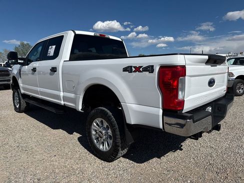 Used 2017 Ford F250 XLT w/ Advanced Security Pack image 7