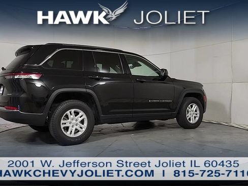Used 2023 Jeep Grand Cherokee Laredo AWD/4WD image 7