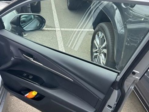 Used 2025 Toyota Camry LE image 11