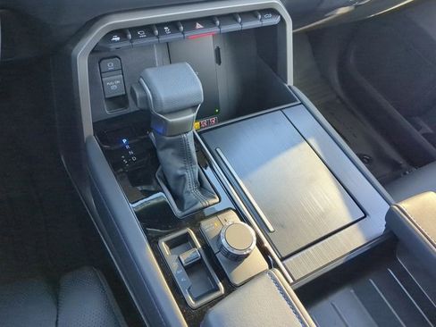 New 2026 Toyota Tundra Platinum image 12