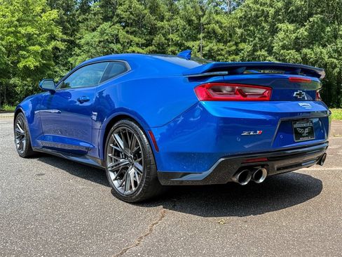 Used 2017 Chevrolet Camaro ZL1 RWD image 21