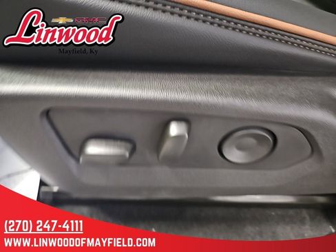 New 2026 GMC Canyon AT4 w/ AT4 Premium Package image 16