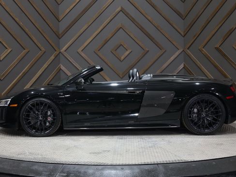 Used 2018 Audi R8 V10 plus image 3