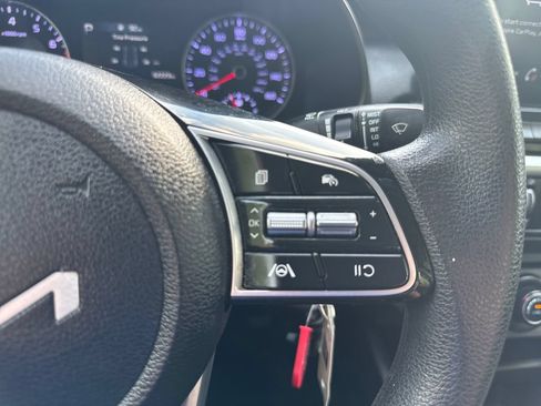 Used 2023 Kia Forte LXS w/ LXS Technology Package FWD image 29