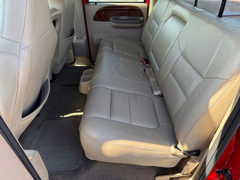 Used 2001 Ford F250 Lariat image 14