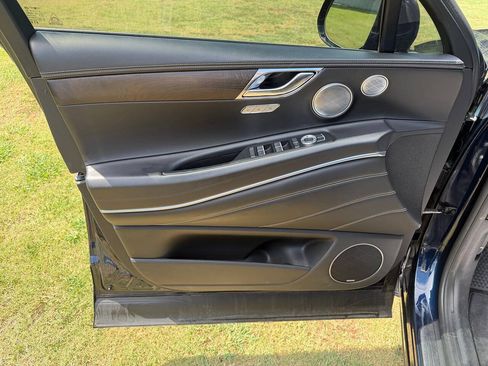 Used 2022 Genesis GV80 2.5T w/ Advanced Package 03 RWD image 8