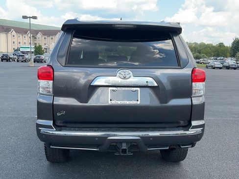 Used 2013 Toyota 4Runner SR5 w/ Convenience Pkg AWD/4WD image 8