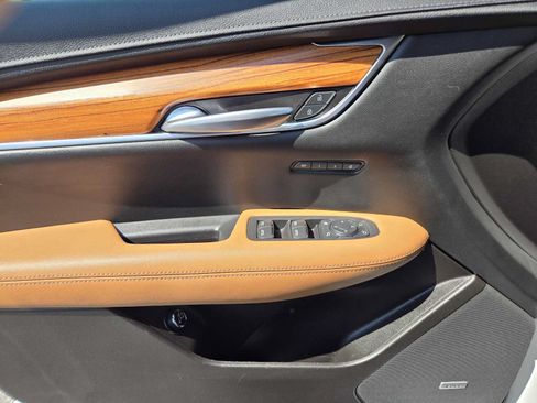 Certified 2021 Cadillac XT5 Premium Luxury w/ LPO, Floor Liner Package FWD image 22