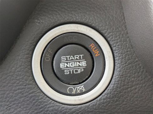 Used 2020 RAM 3500 Laramie image 19