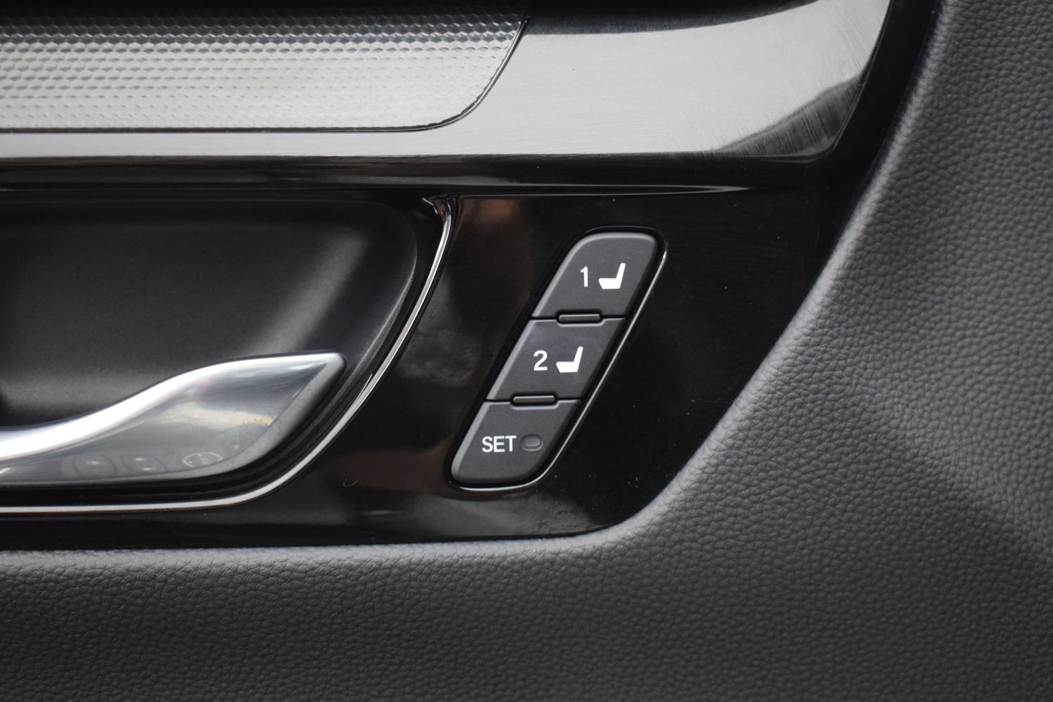Used 2026 Honda CR-V EX-L image 16