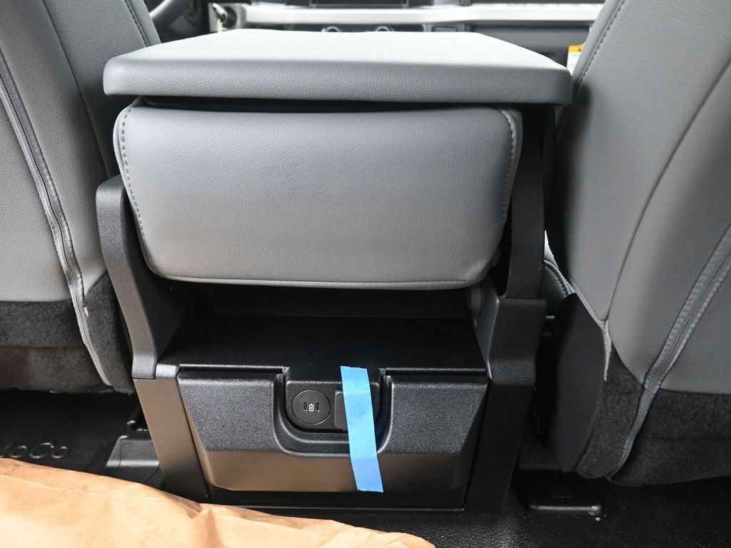 New 2025 Ford F350 XL AWD/4WD image 12