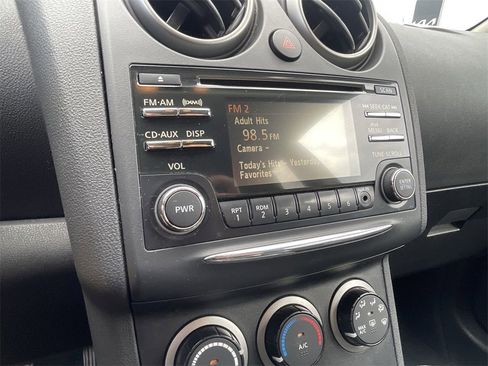 Used 2015 Nissan Rogue S w/ Convenience Package image 12