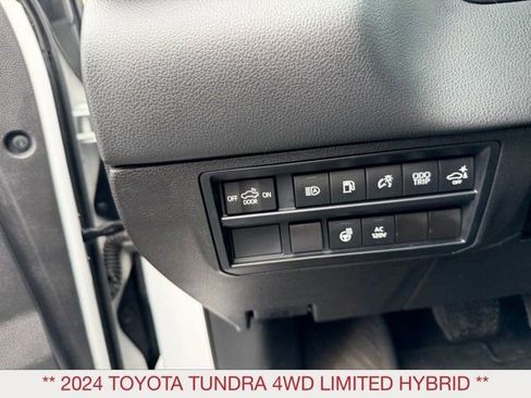 Used 2024 Toyota Tundra Limited AWD/4WD image 27