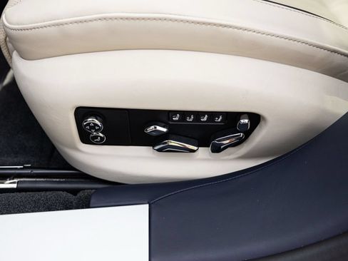 Used 2024 Bentley Flying Spur V8 AWD/4WD image 31