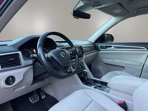 Used 2018 Volkswagen Atlas SEL w/ R-Line Package AWD/4WD image 22