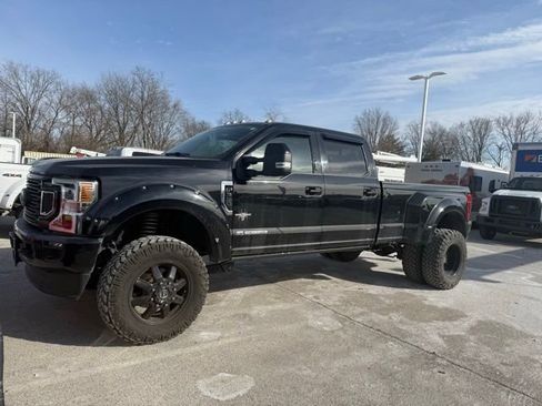 Used 2021 Ford F350 Lariat w/ Lariat Ultimate Package image 2