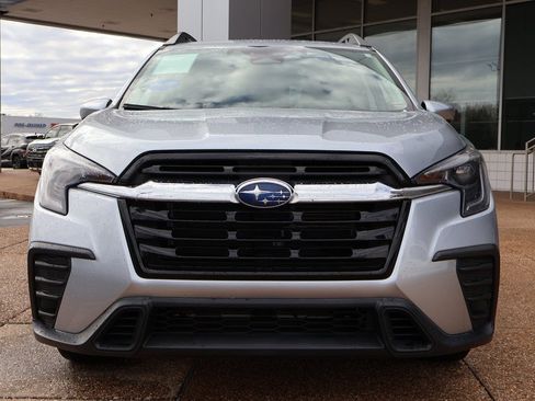 Used 2024 Subaru Ascent Premium w/ Convenience Package image 8